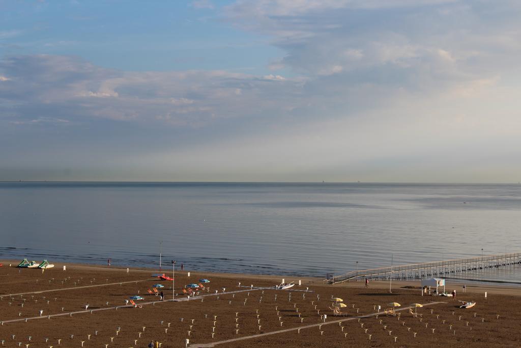 Hotel Grand Meeting Rimini Eksteriør billede